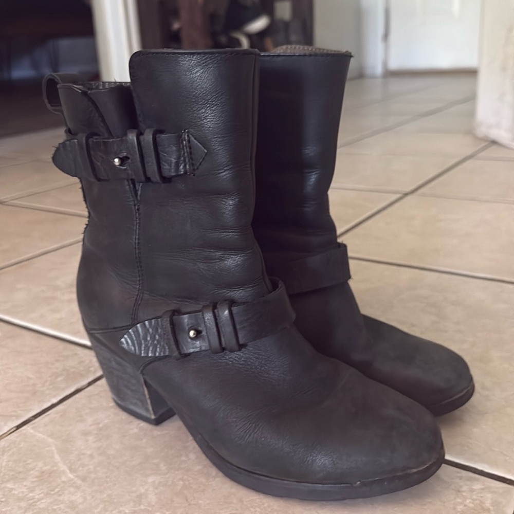 Bussola Womens Black Belted Side Zip Harness Bootie Moto Boots US Size 7.5
